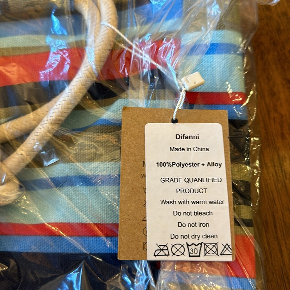 NWT Tote! - Picture 2 of 3
